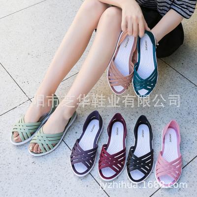 Flache Sandale Damen Offene Zehenpartie Leicht zum Hineinschlüpfen Lässig Sommer Strand Schuhe mit Überkreuz-Riemen-Design und Flexibler Sohle