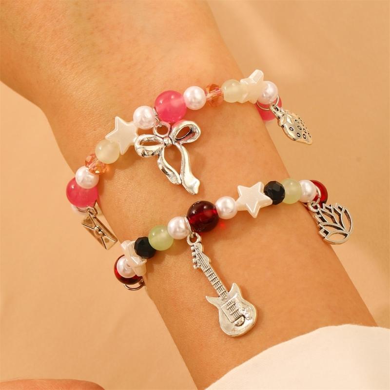 Elastic Love Heart Charm Bracelet with Magnetic Buckle Jewelry Accessory for Easy Wear and Adjustable Fits Daily Use