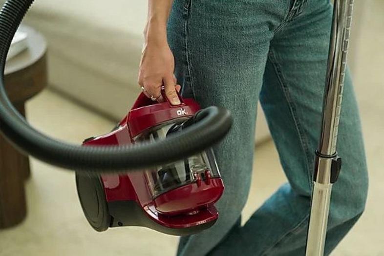 Ok Ovc 852225 Bagless Vacuum Cleaner Red