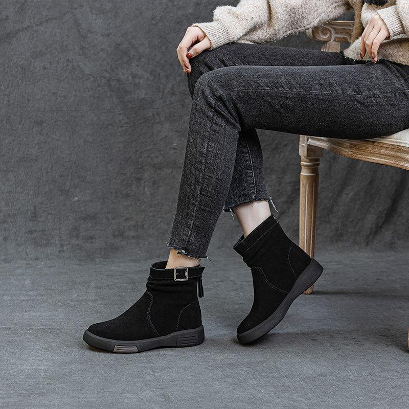 

Новая женская обувь: Ботильоны на плоской подошве, Ботинки на толстой подошве, Повседневные и универсальные ботинки 40 чёрный