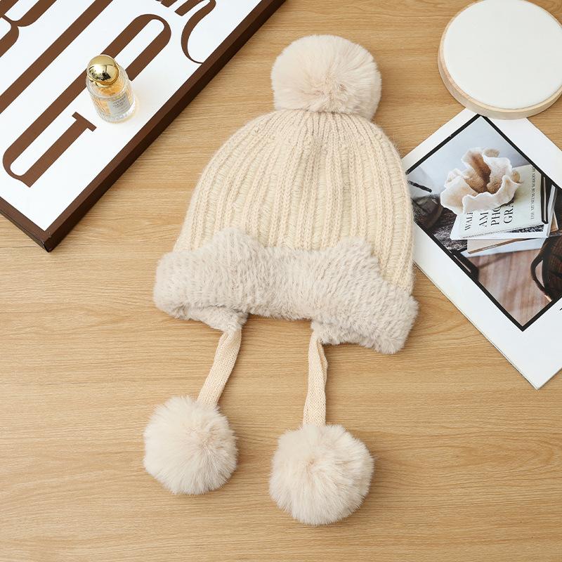 Autumn and winter hats, women's hairball knitted hats, fleece ear protectors, warm wool hats, fashionable and versatile bald hats