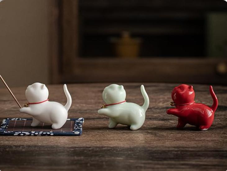 Stylish Ceramic Cat Incense Holder (pont Du Monde) (red)