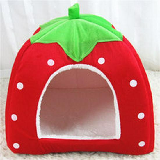 Washable Small Pet Strawberry Nest for Parrots, Guinea Pigs, and Hamsters