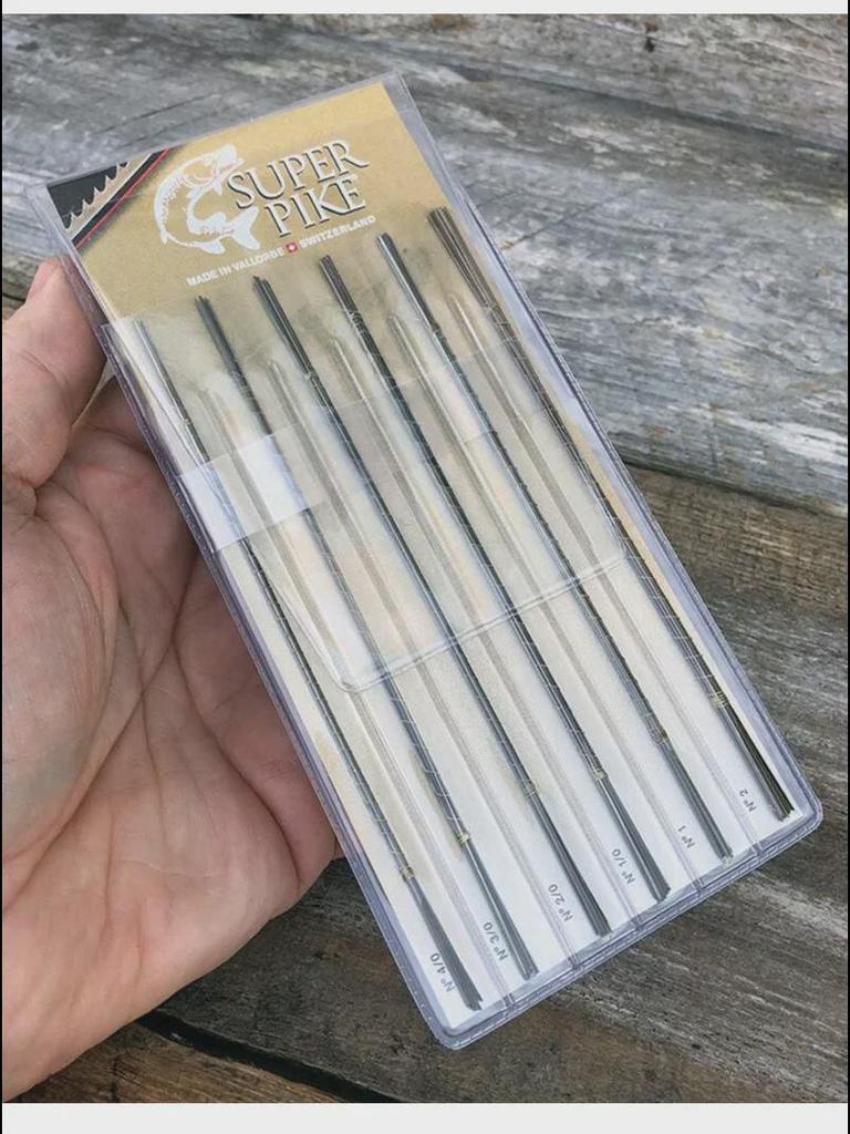 Swiss Imported Super Pike Metal Pattern 6/0 Curved Saw Blades, 12 Fine-Tooth Blades per Pack