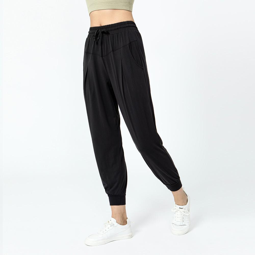 

2023 Весна/Лето Женские быстросохнущие свободные фитнес-брюки со шнурком и карманами Medium чёрный