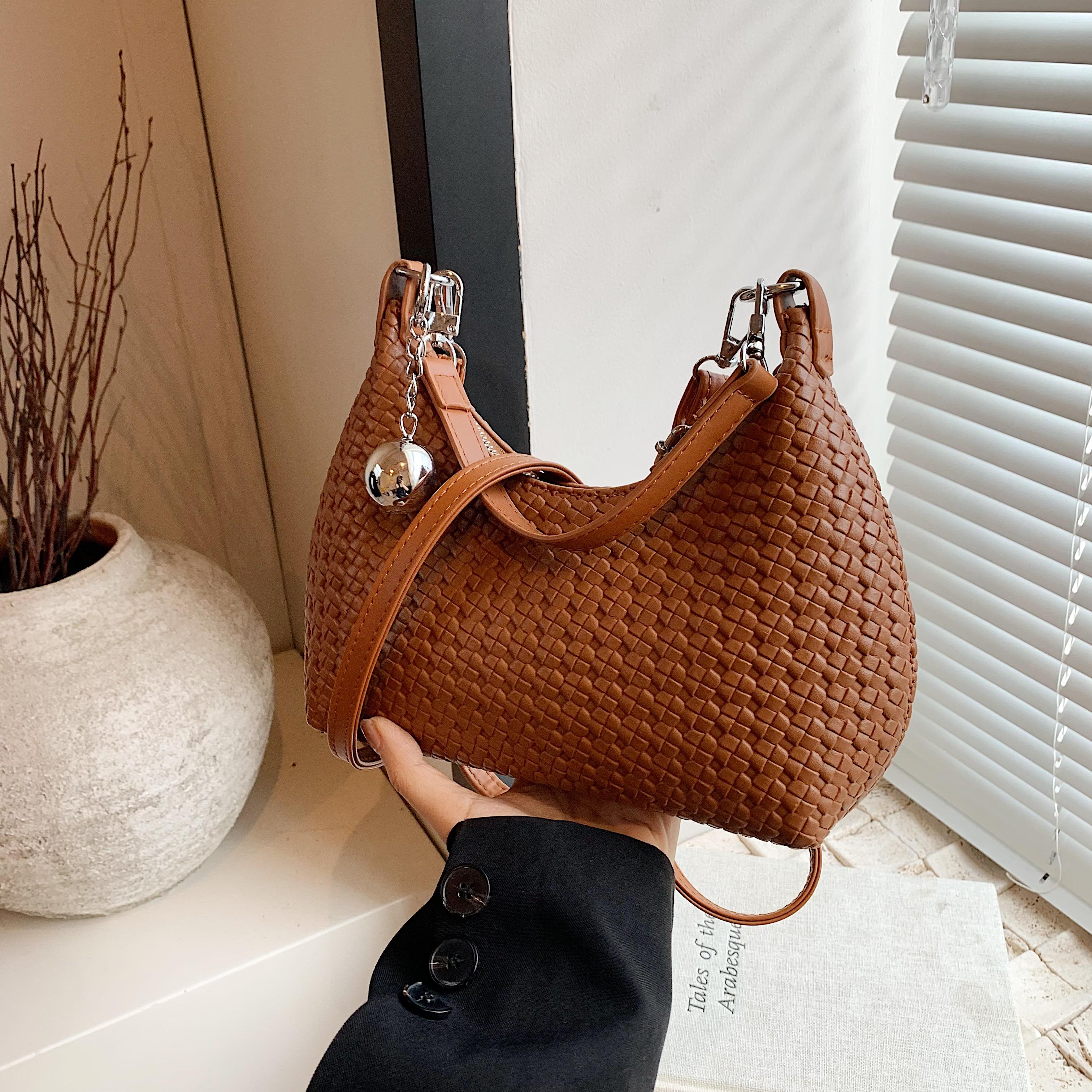 

Легкая роскошная сумка-подмышка из мягкой кожи для женщин, осенняя новинка, универсальная ручная сумка-пельмень, высококачественная сумка через плечо