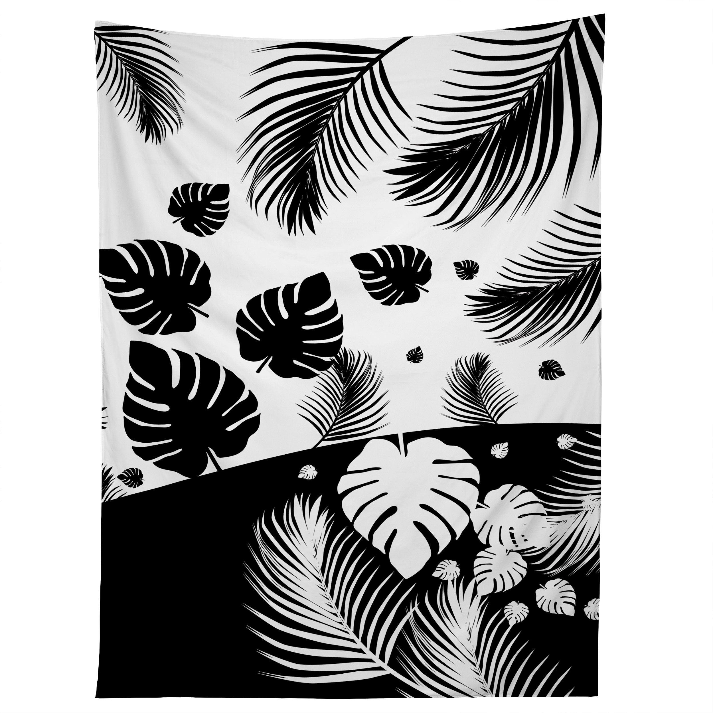 BLACK AND WHITE COLLECTION 05 tapestry 75x100