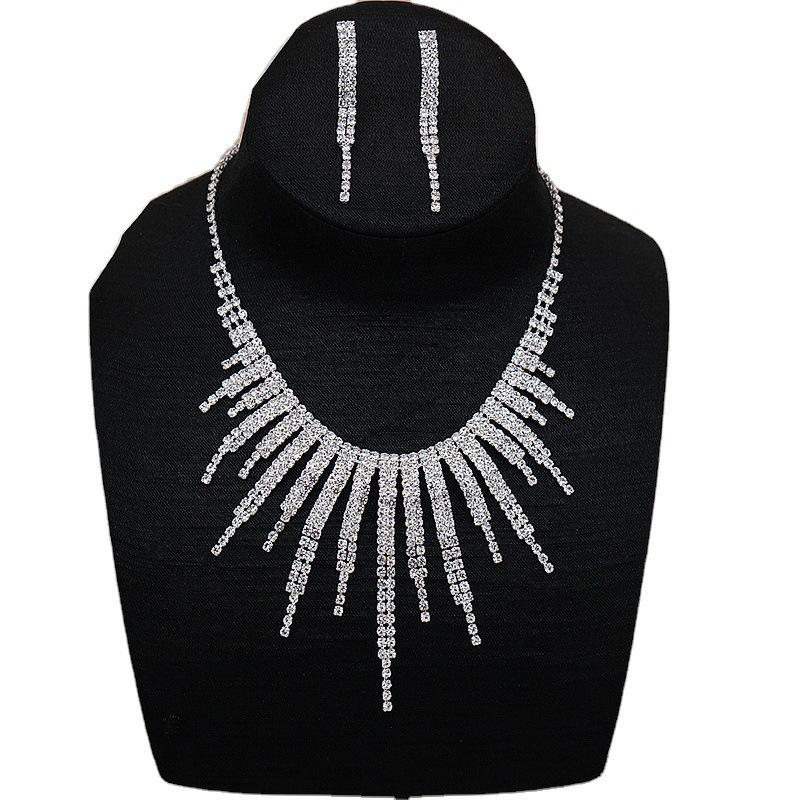 

Luxury Claw Chain Rhinestone Necklace Earring Set Chain Wedding Dress Accessories