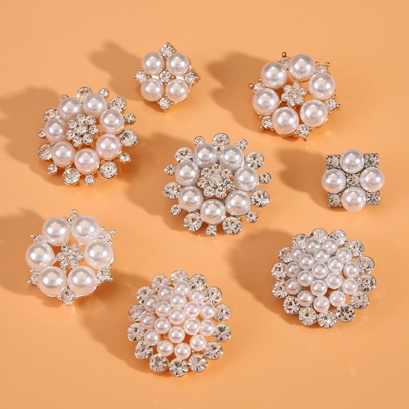 Perlové knoflíky s diamanty, dámské oblečení, topy, bundy, knoflíky, doplňky, kožichy, norkové kožichy s diamanty, luxusní knoflíky, malé