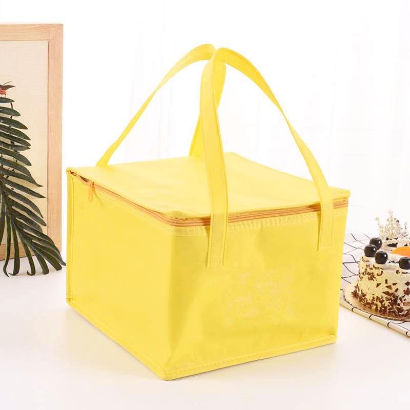 Large Insulated Takeaway Bag for Hot Pots, Cakes, and Barbecue - Aluminum Foil Freshness Preserver