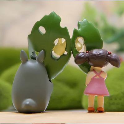 1Pcs Cute Desktop Decoration Totoro Figurine Holding Leaf Totoro Ornament for Living Room Home Decor Items Wall Birthday Gift