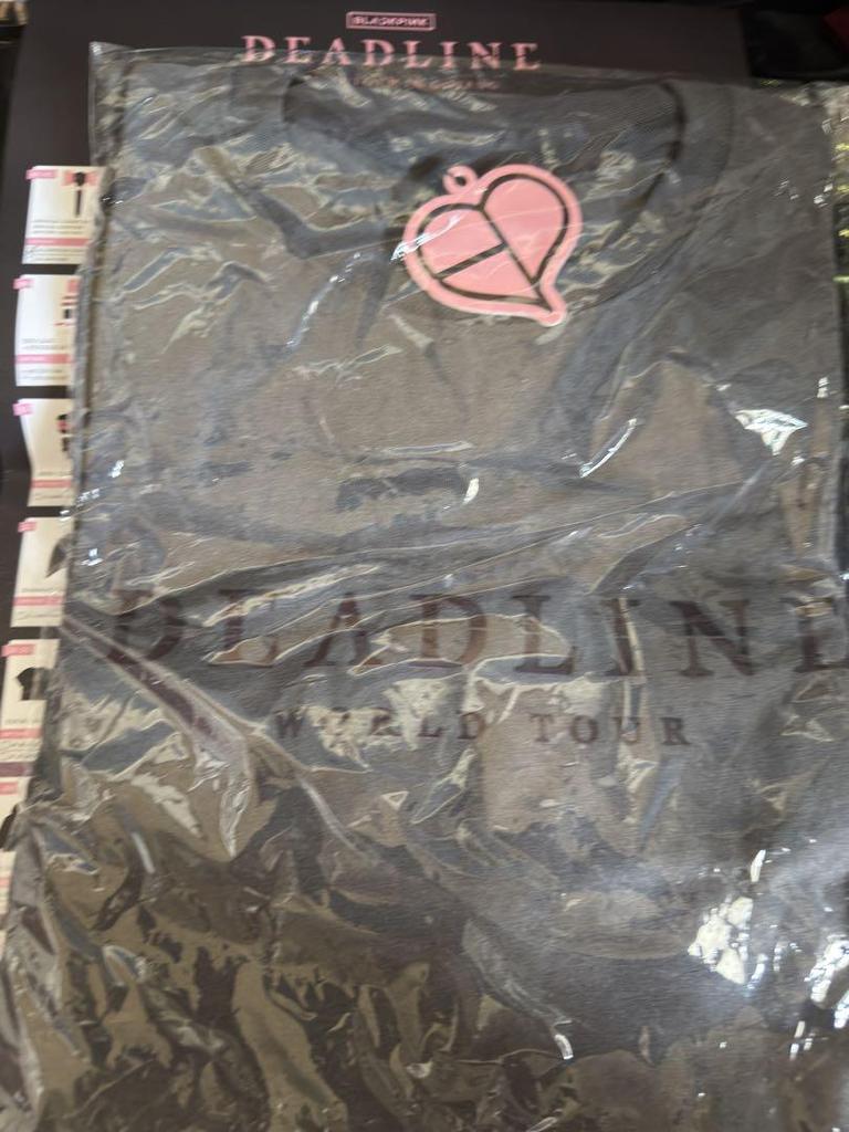 [USED] BLACKPINK HEAT REACTIVE T-SHIRT Charcoal XL