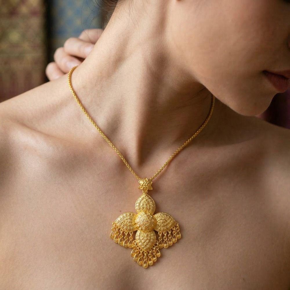 Zinc Zinc Alloy Necklace Earrings Set Ethnic Women Jewelry Suit Fashion Gold Plated Jewelry Set  Wedding