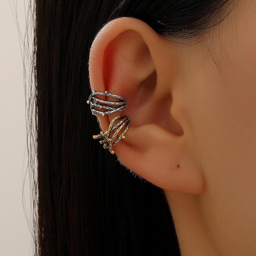 Retro Gothic Skull & Spider Ear Bone Clip - No Piercing Needed