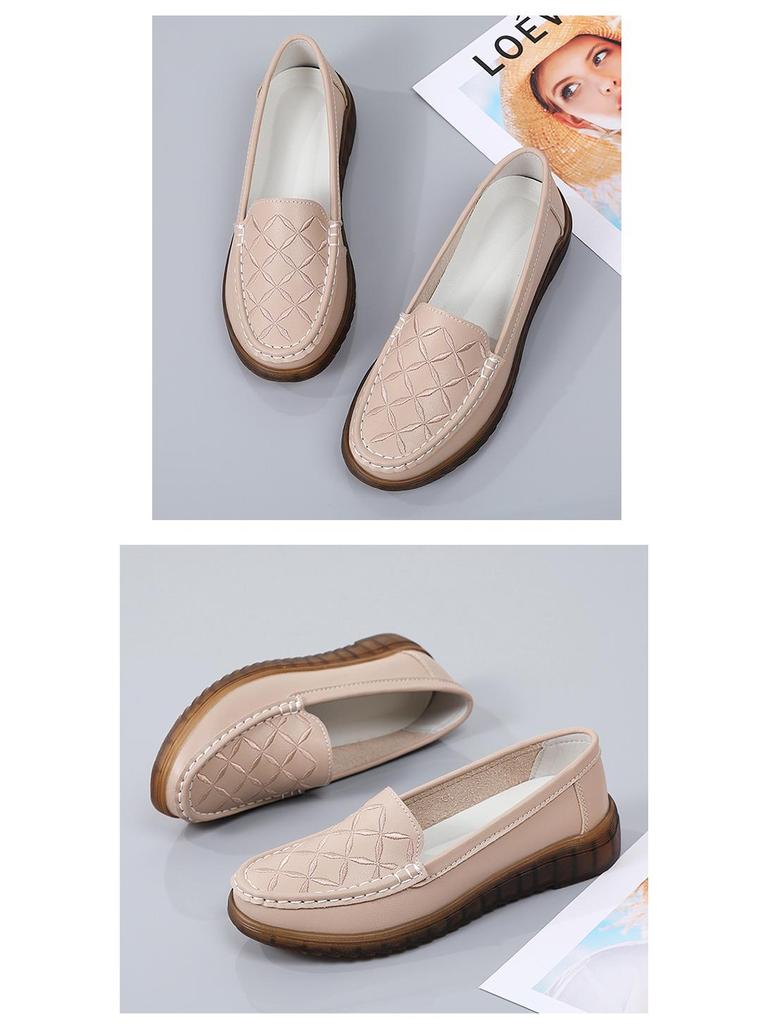 Plus Size Genuine Leather Women's Embroidered Loafers - Comfortable Casual Moccasins for Moms