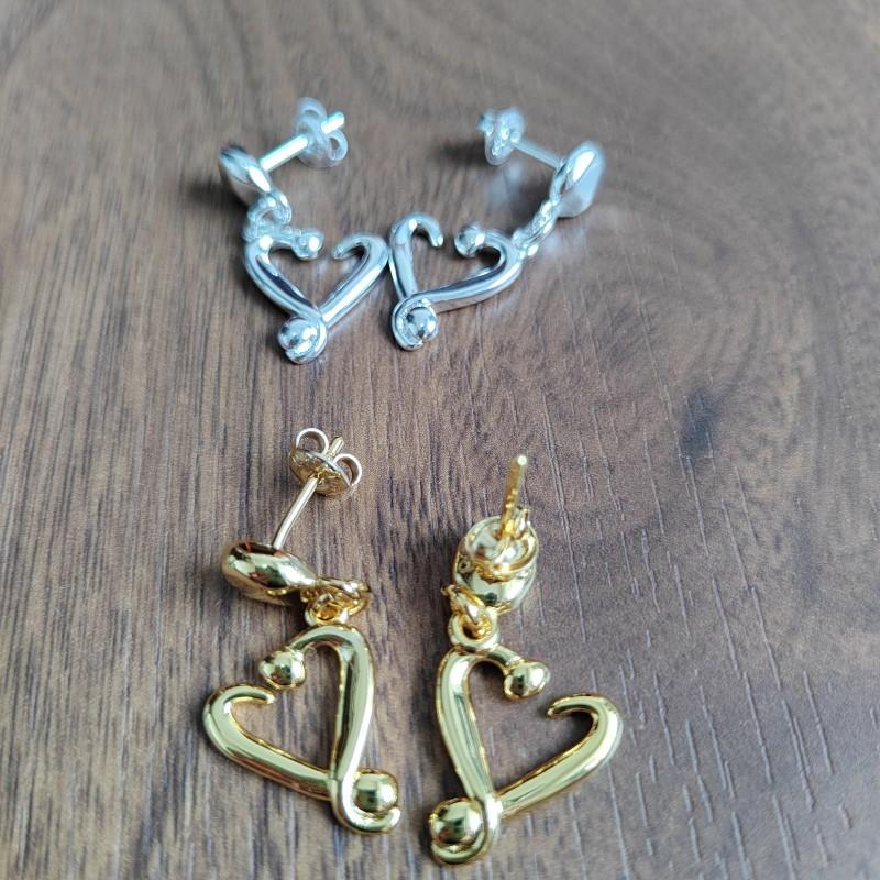 2026 new hot selling fashionable exquisite heart-shaped earrings, suitable for casual and fashionable matching