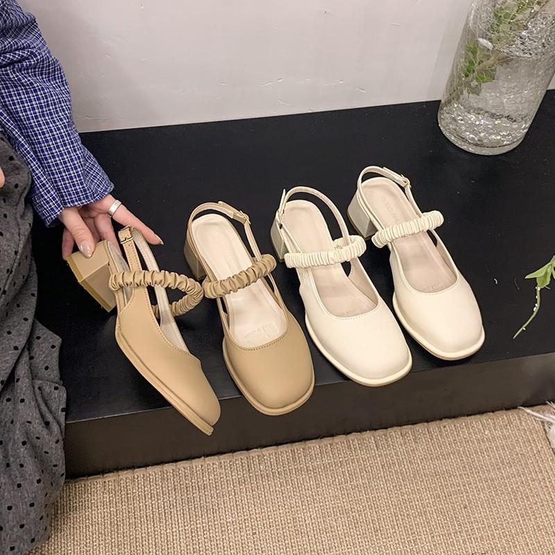 French square head thick heel sandals women's 2025 spring new European and American one-word buckle round head evening retro bag head shoes