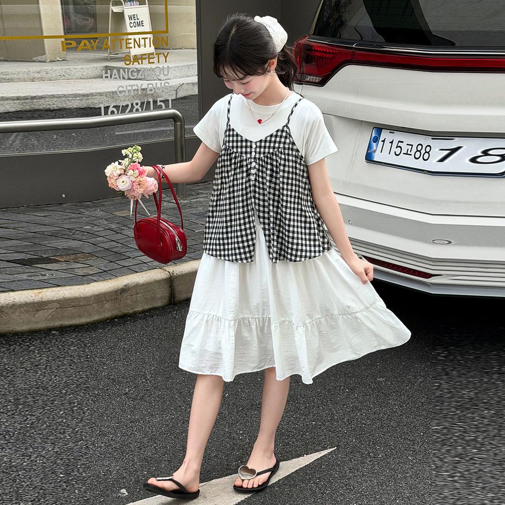 Girls' summer plaid camisole dress set, stylish children's short sleeved white casual mid length skirt