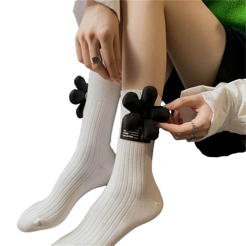 

Japanese Style Women Y2K Girl Cotton Crew Socks Harajuku Vintage 3D Padded Floral Ribbed Knit Middle Tube Calf Socks белый