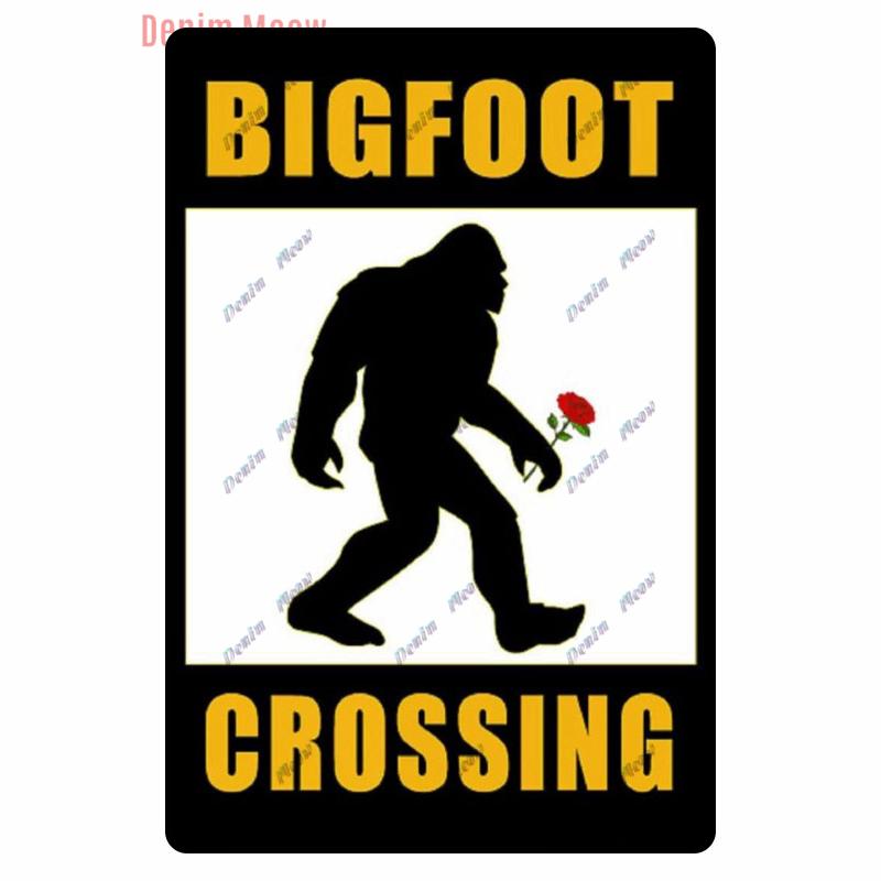Vintage Bigfoot Crossing Metal Wall Decor, Warning Bigfoot Area, Tin Signs, Retro Decorative Stickers, Home Decor,  WY288