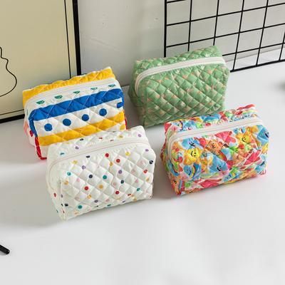 Lippenstift Aufbewahrungstasche Kompakte Reise Make-up Tasche Floral Make-up Tasche Gestepptes Make-up Täschchen Für den täglichen Gebrauch Geschenk