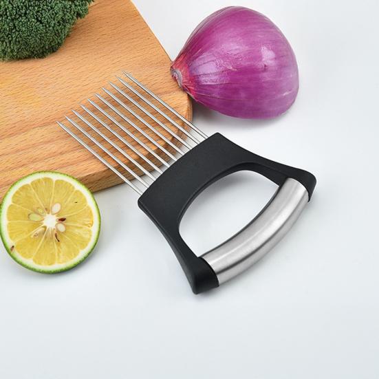 Onion Cutter Holder Universal Vegetable Chopper for Onions Tomatoes Potatoes No-mess Food Prep Tools