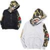Sweat à capuche zippé tendance camouflage requin pour hommes et femmes, confectionné dans un tissu confortable en mélange de coton.
