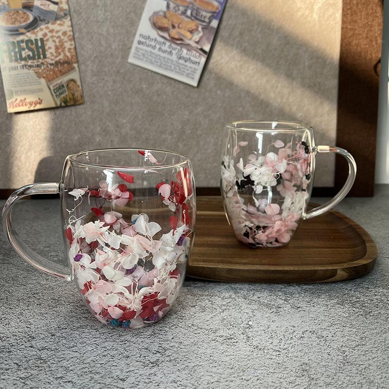Ny 350 ml Dobbeltvegg Kaffekopp Med Håndtak Klar Melkekopp Gaver Glasskopp Fyll Kunstige Simuleringsblomster Tekopp