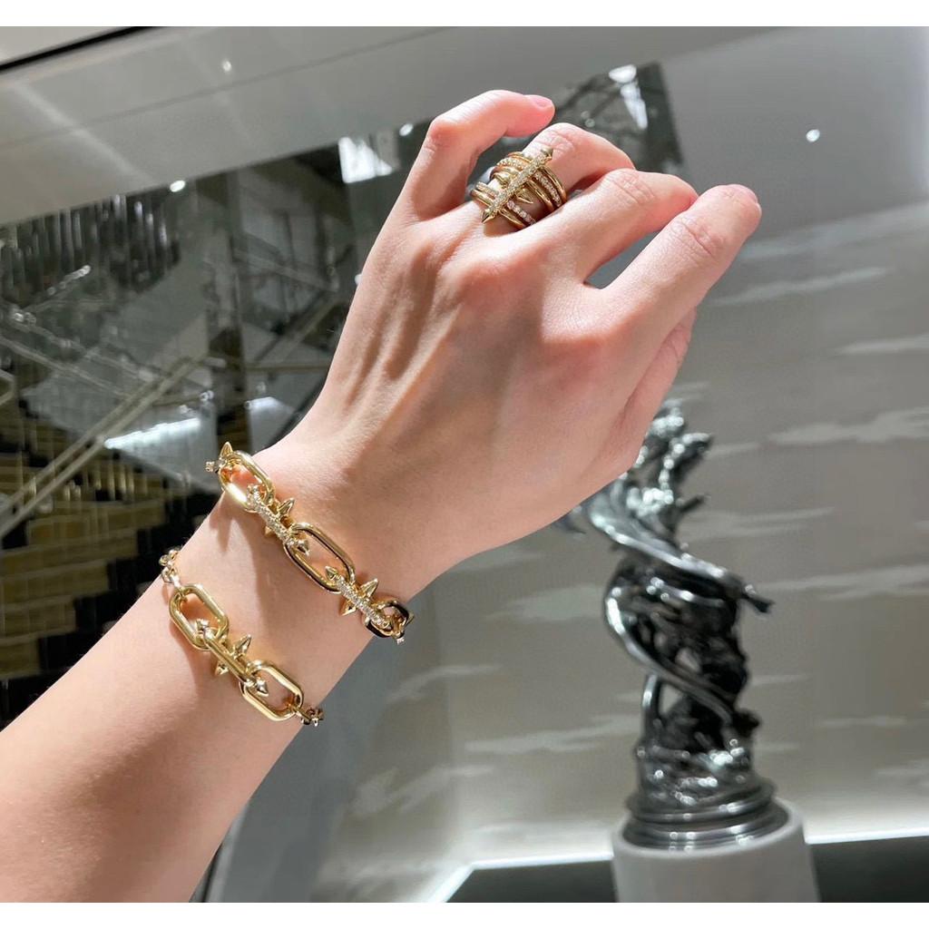 Knot Series Talisman V Gold Material Peach Heart and Pearl Heart Brand Bracelet, Small and Exquisite Jewelry