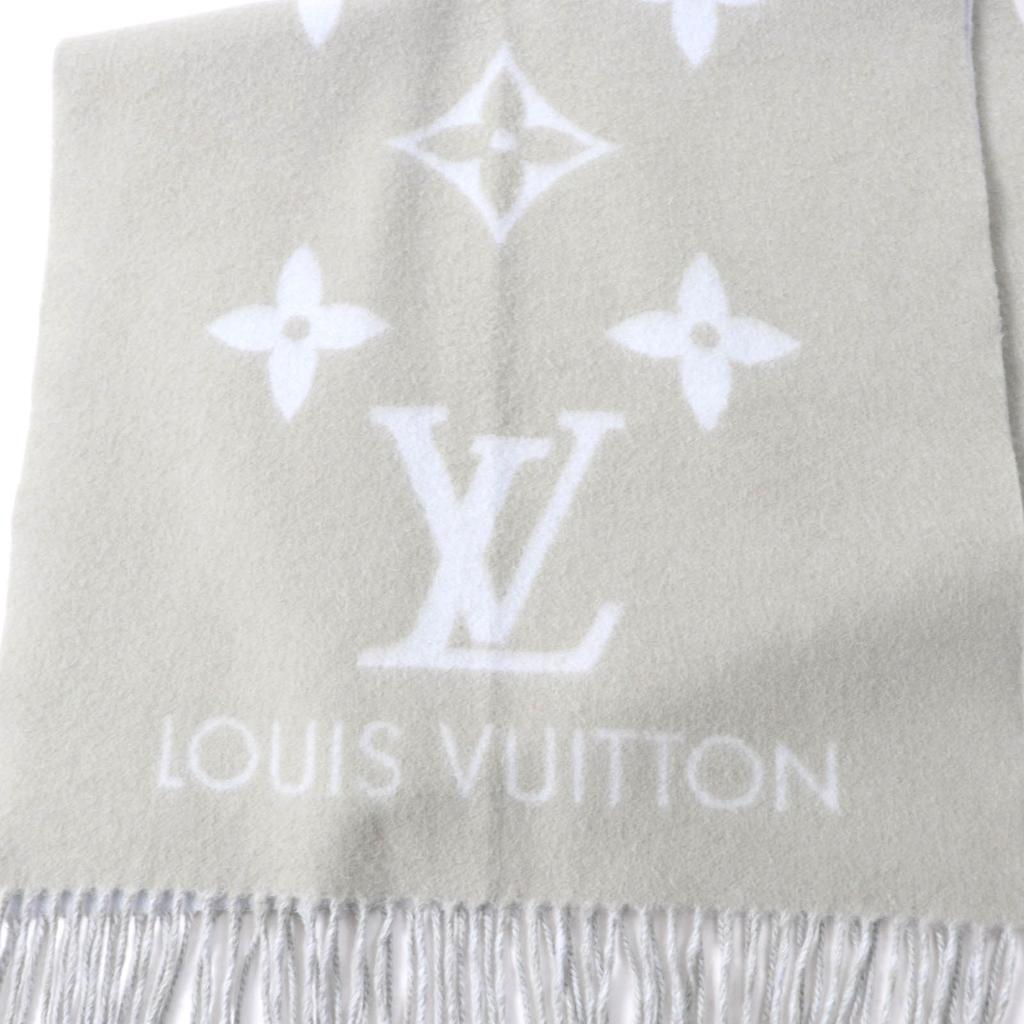 Great LOUIS VUITTON Stall Escalp Reykjavik Gray light blue cashmere M70462 Used