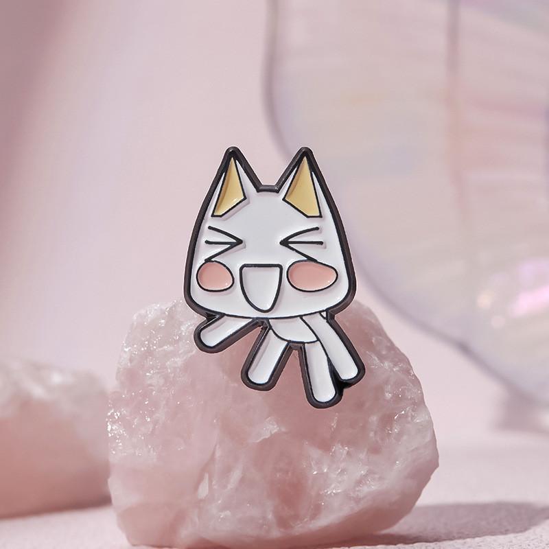 Creative Cartoon Animal Design Smiley Cat Brooch Brightly Colored Enamel Pin