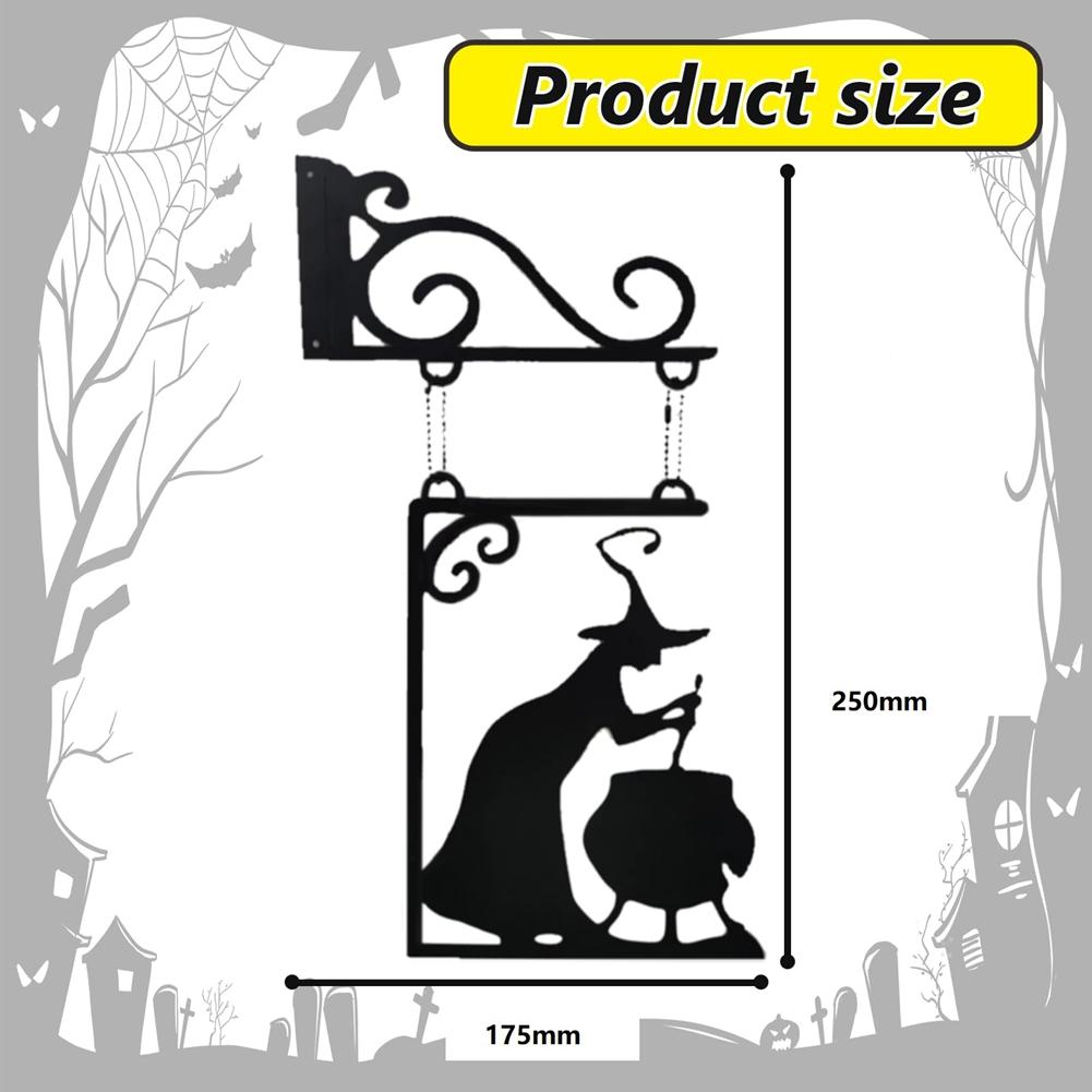 A74E-Halloween Witch Halloween Witch Decoration The Scary Iron Witch Hangs In The Halloween Garden.
