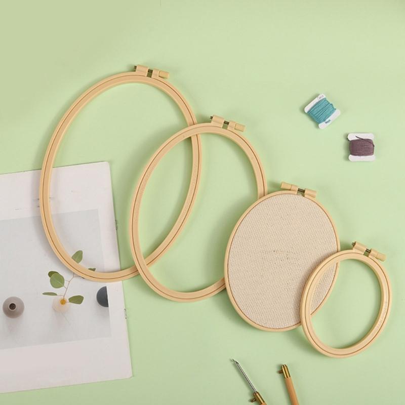 Pack Of 4 Stitching Hoop with Spring Clip Embroidery Display Frame Embroidery Hoop for Embroidery Hand Stitching