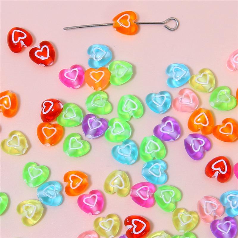 

Акриловые бусины в форме сердца и бочонка с рельефным узором для изготовления украшений своими руками