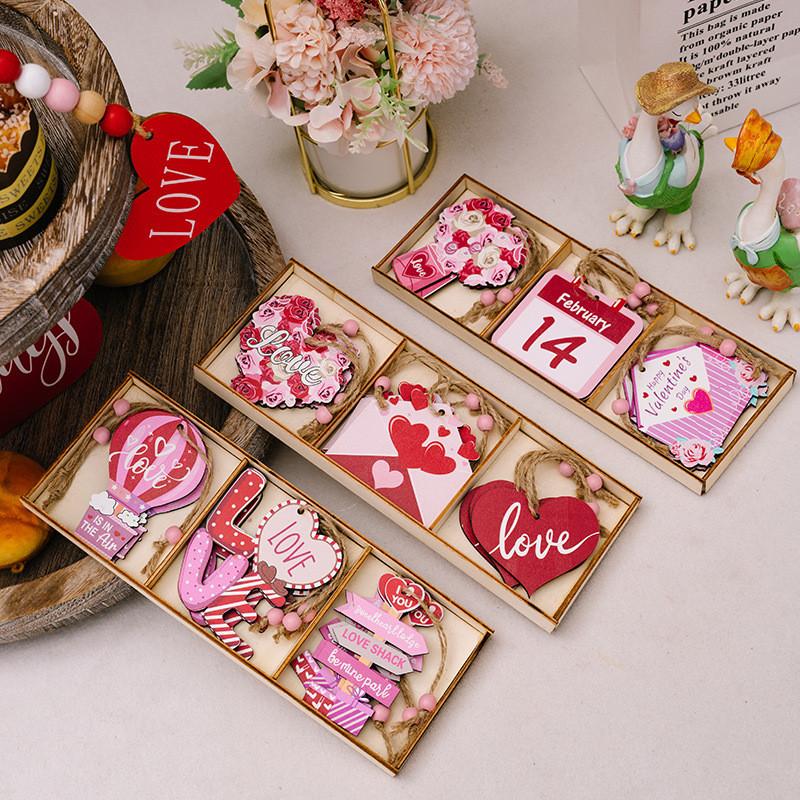 Charming Pink Wooden Love Heart Hanging Decorations For Valentine's Day Home Decor