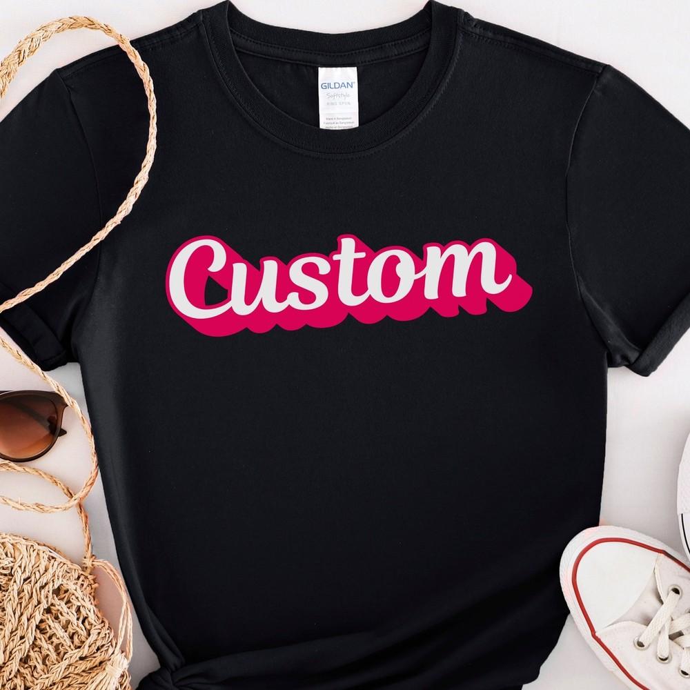 26 Персонализированная розовая футболка с куклой и текстом – Футболка на заказ для девочек, команд, унисекс XXXXL