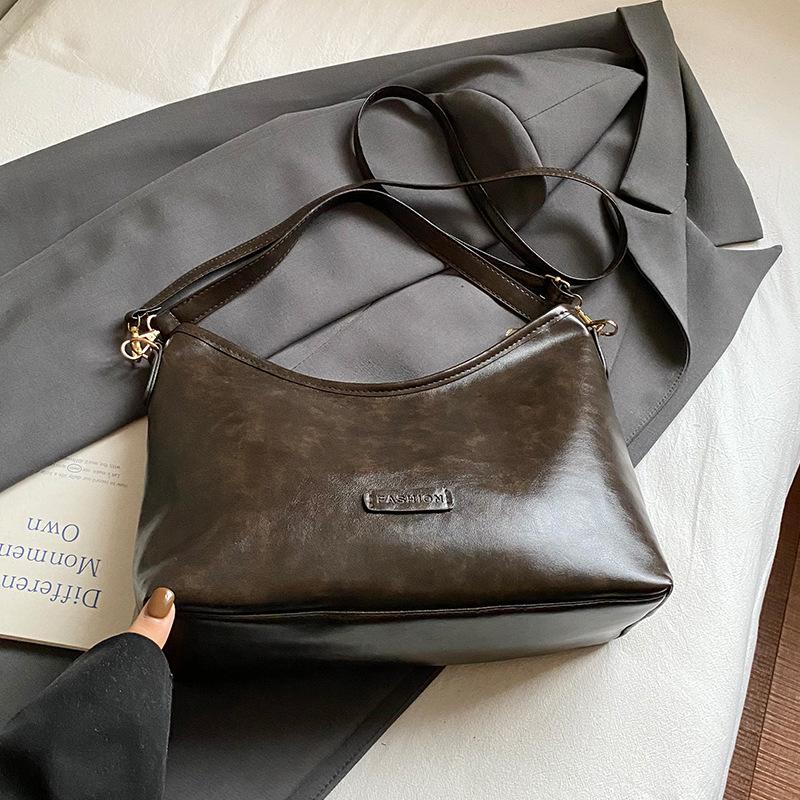 Taška s velkou kapacitou, Módní a stylová crossbody taška, Jednoduchá a elegantní jednoramenná taška