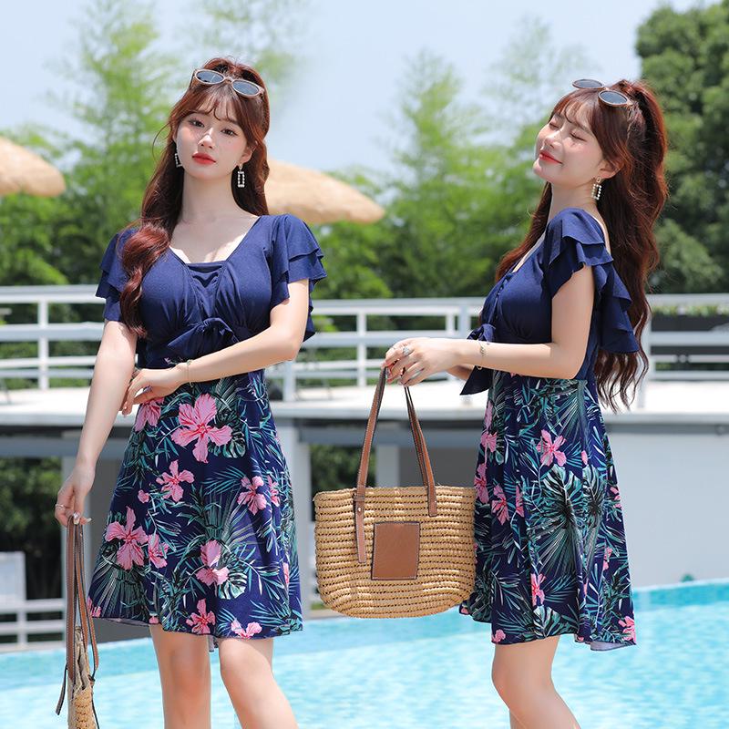 Women s Plus Size Floral Skirted One-Piece Swimsuit with Tummy Control 5XL (180-200 Jin) розовый