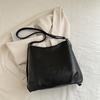 Large Capacity Vintage Style Faux Leather Bucket Bag Simple Solid Color Commuter Shoulder Crossbody Bag