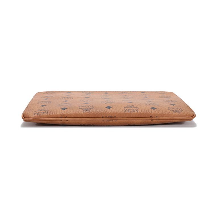 MCM Pochette/Clutch con Zip in Pelle Visetos Cognac con Cinturino da Polso per Uso Quotidiano