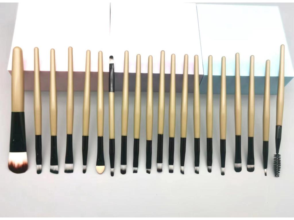 20-Piece Eye Brush Set: Eyeshadow & Foundation Brushes with 22 Colors