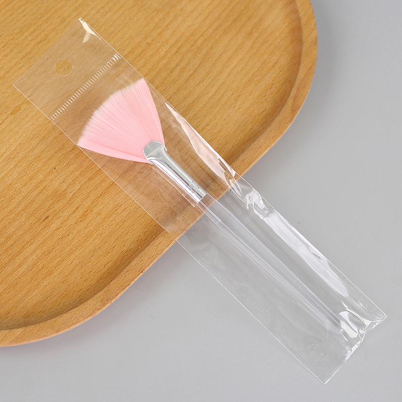 

Кисть веерообразной формы с фруктовыми кислотами для макияжа и масок