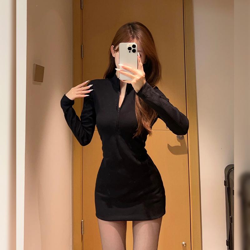 2025 New Women's Black Knitted Long-Sleeve Dress – Trendy, Slim-Fit Short Skirt for Spring & Autumn