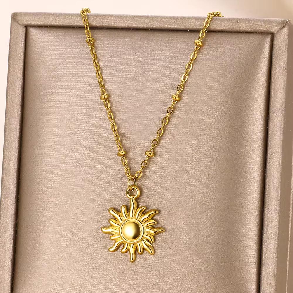 Stainless Steel Geometric Necklace For Women Fashion Sun Sunflower Pendant Clavicle Chain Aesthetic Jewelry Accessories Femme