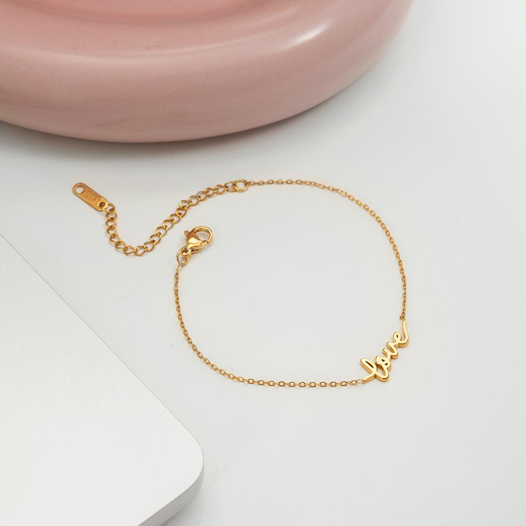 Light luxury high-end 18K gold, letter LOVE bracelet jewelry does not fade