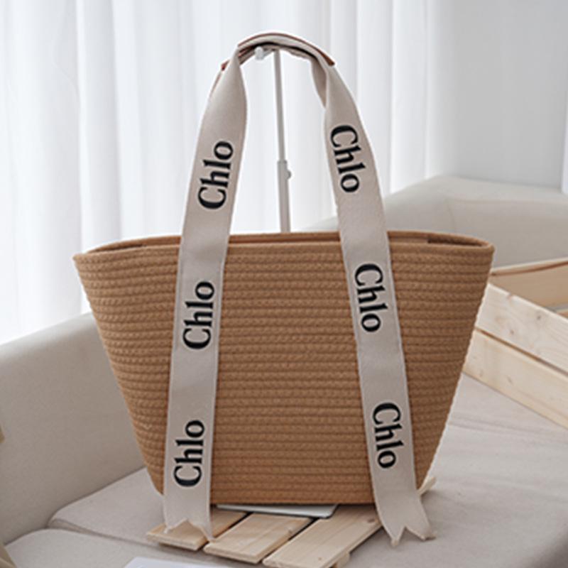 

Hand-Woven Cotton Crossbody Bag – Ideal for Everyday Commute, Beach Trips, Shopping, Vacations, and versatile enough for Moms. 43x10x27 cm