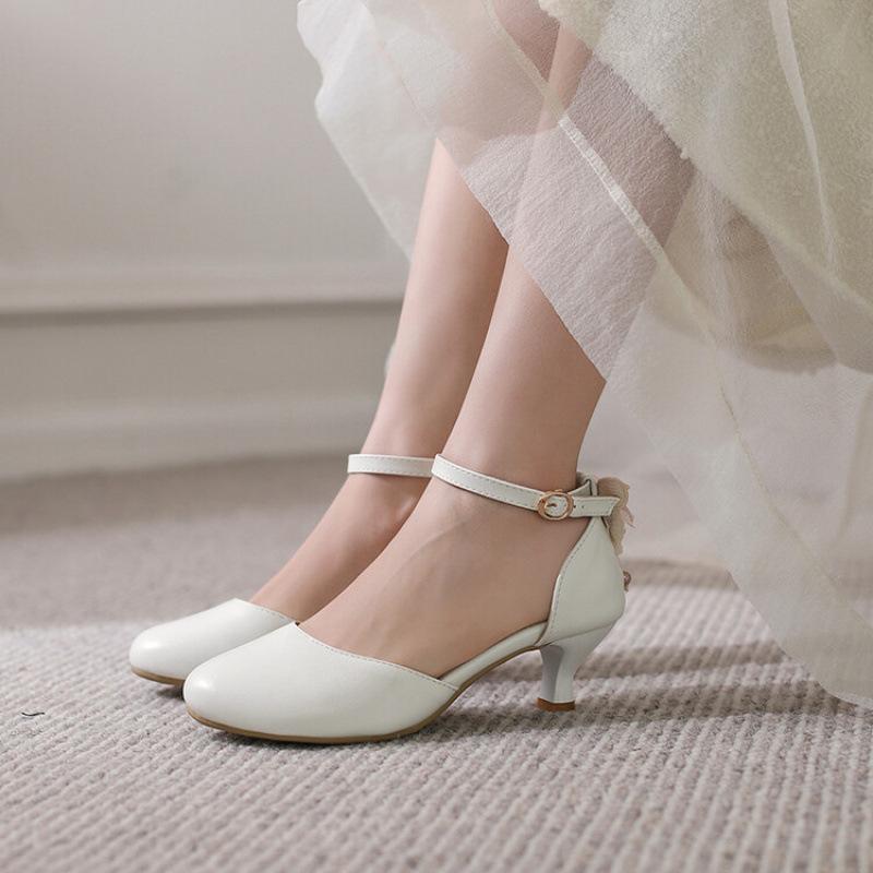 Neue Mädchensandalen Schleife mittlere Kinderschuhe kleine Mädchen Student Aufführungsschuhe Prinzessin hohe Absätze Kindersandalen