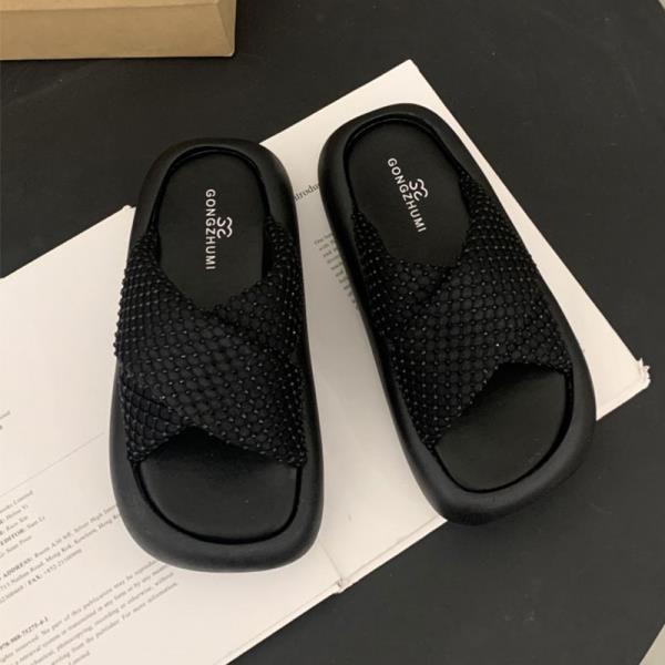 Fashion Shoes Woman 2025 Slippers Summer Shale Female Beach Platform Glitter Slides Pantofle Fashion Sabot Jelly New Luxury Crystal