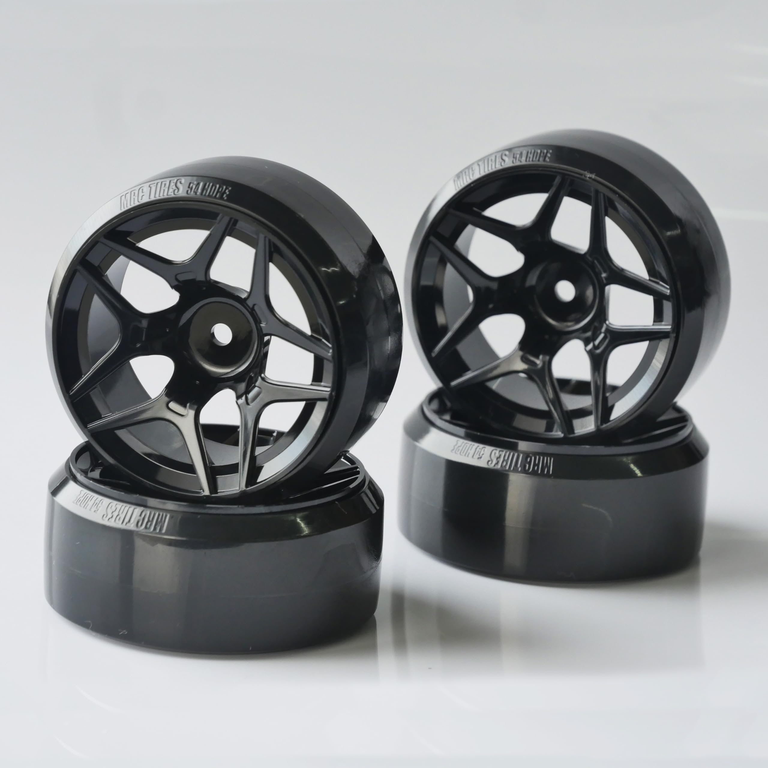 

MRC Комплект шин и дисков большого диаметра HDPE Внутренний диаметр 54 мм 4 штуки (черный) чёрный