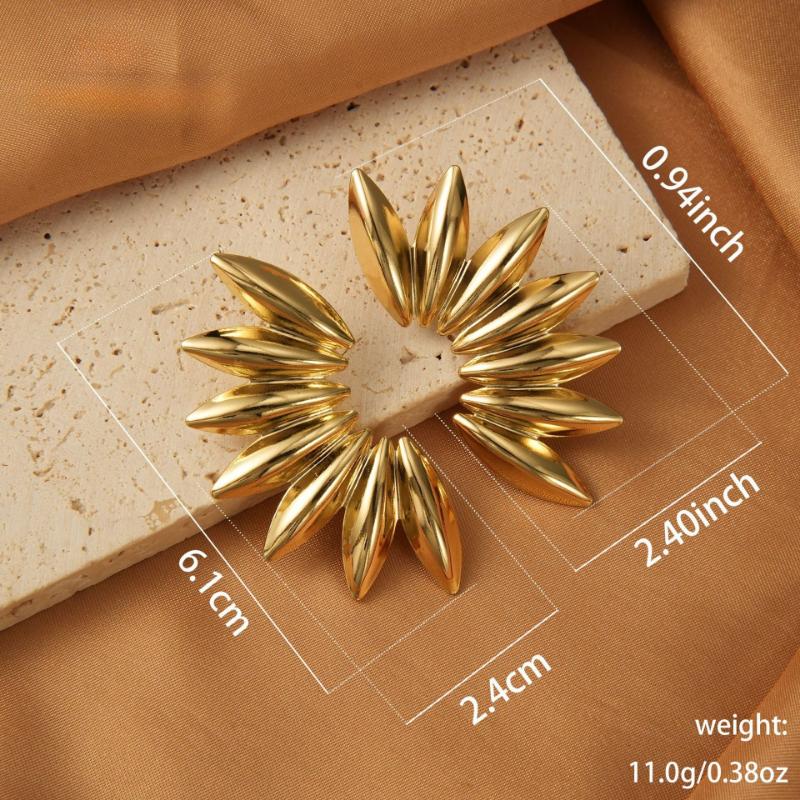

Stud Earrings Metal Folding Iron Stud Earrings Fan-shaped Geometric Retro Exaggerated Stud Earrings one-size